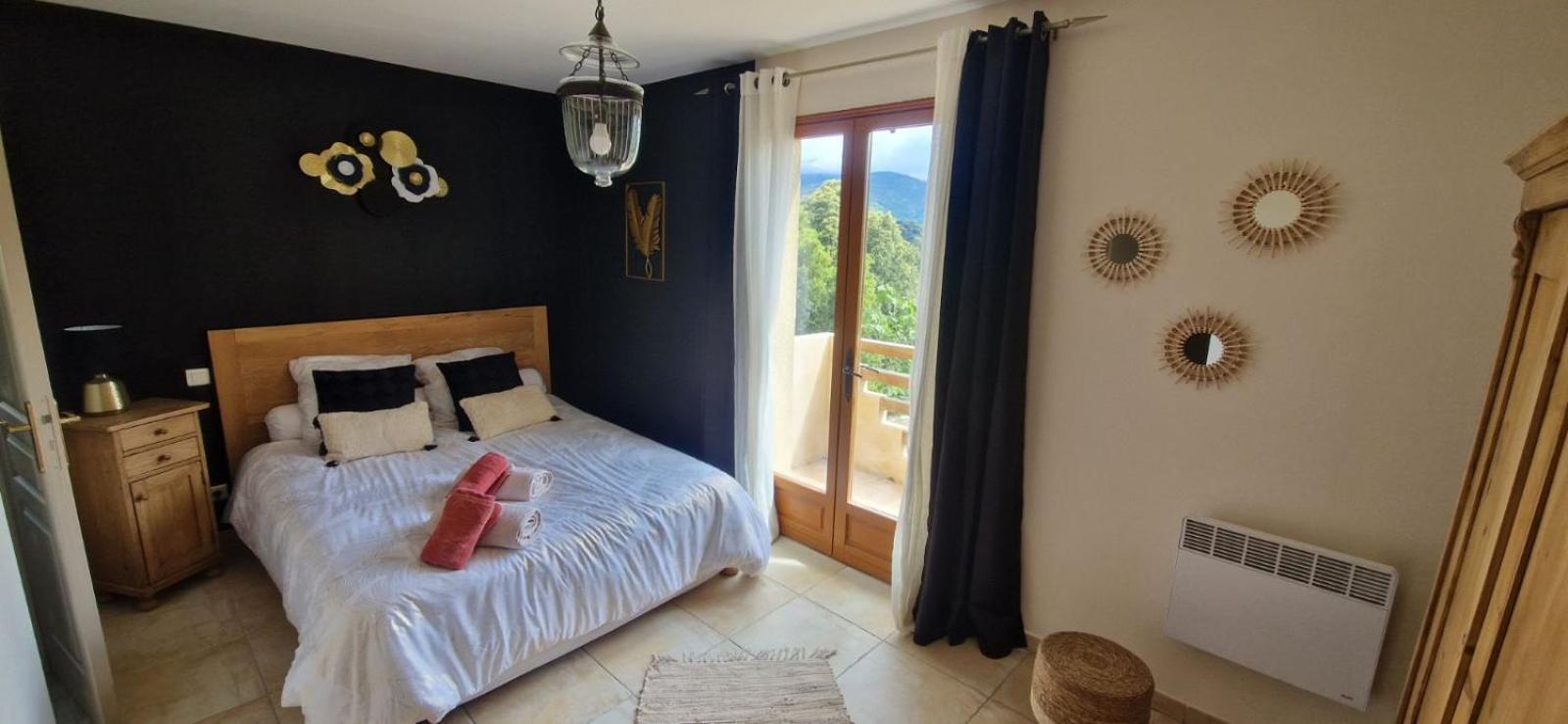 Mare E Monti Chez Thomas Et Magali Bed & Breakfast Vico Екстериор снимка