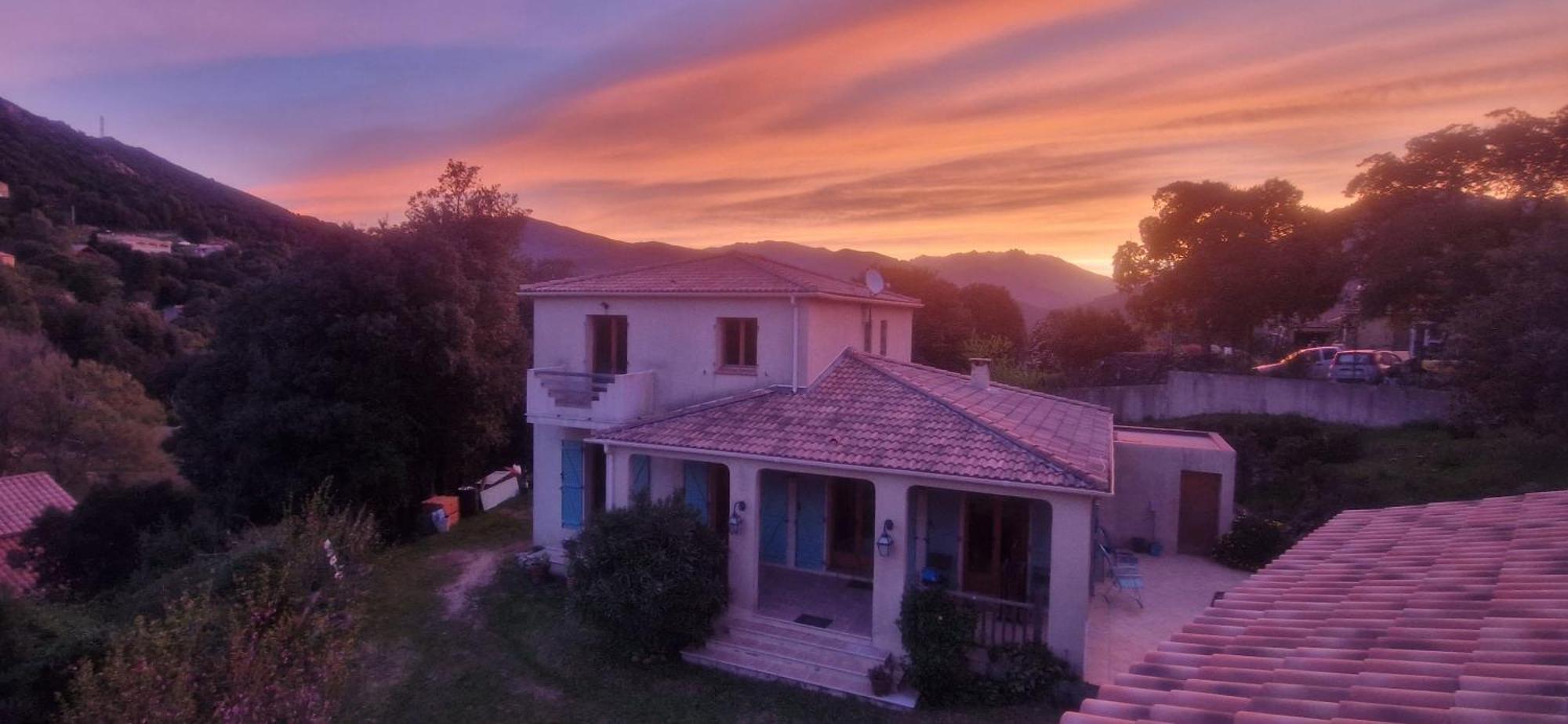 Mare E Monti Chez Thomas Et Magali Bed & Breakfast Vico Екстериор снимка